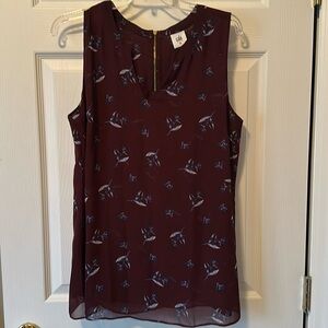 Cabi medium, maroon and blue print top zipper back closure lined